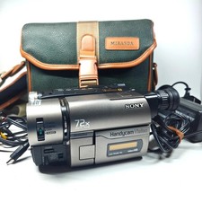 Sony Handycam CCD-TRV46E Camcorder 72x NightShot Hi8 Tape Camera, Charger, Bag