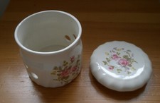 KERNEWEK POTTERY- STORAGE POT WITH LID 