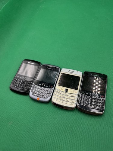 Blackberry phone bundle - blackberry,