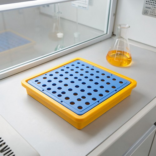 Spill containment pallets with - spill,
