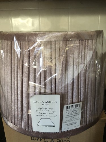 Laura ashley in - x7,