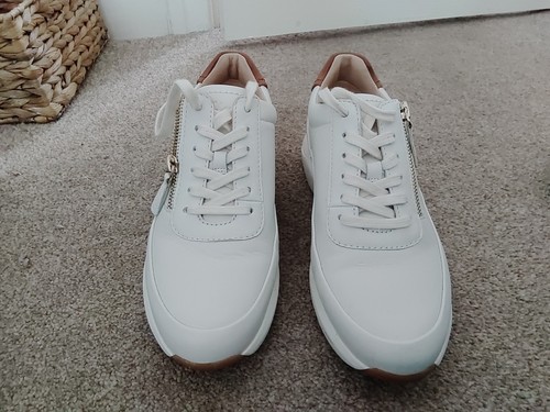 Clarks white ladies shoes - , size