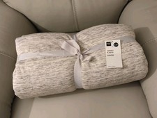 New w Tags M&S sherpa lined jersey fleece throw RRP £35 medium grey white hygge