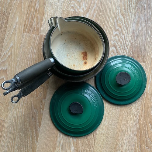 Creuset enameled cast iron - le,