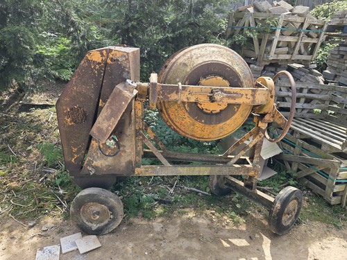 Diesel concrete mixer - concrete,