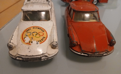 Corgi toys lot - corgi, citroens
