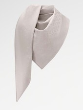 Louis Vuitton Evermore Shawl