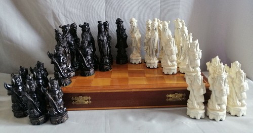 Large oriental chess pieces - chess,