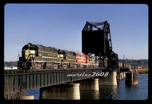Dupe train slide - dupe, slide-toledo
