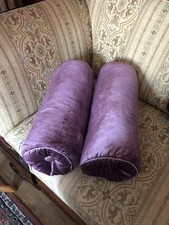 2 X Laura Ashley Nigella