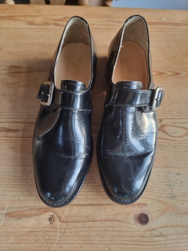 Samuel windsor black - windsor, monk