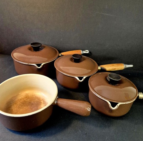 Creuset cast iron saucepan - cast,