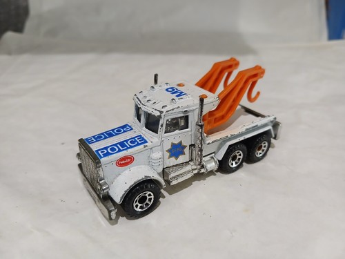 Matchbox 1981 peterbilt tow - matchbox,