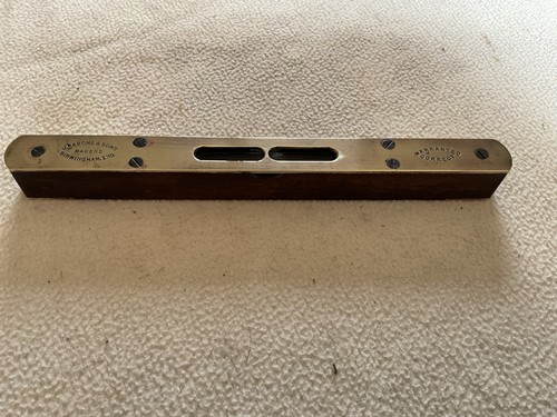 Vintage spirit level j - level,