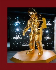 OMEGA Astronaut Gold Figure -