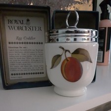 Royal Worcester King size Porcelain Egg Coddler "Evesham Fuit" pattern
