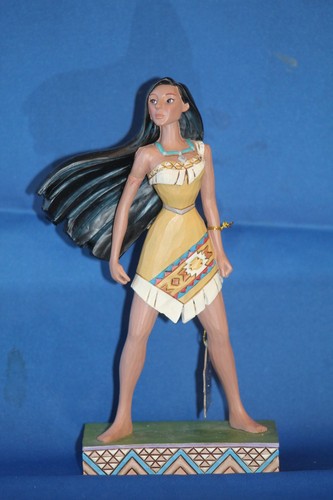 Disney showcase figure - figure,