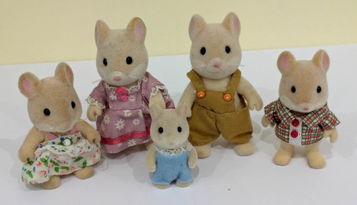Sylvanian families hamilton - families,