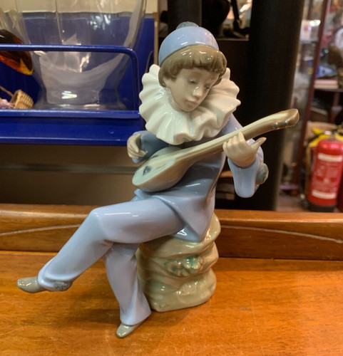 Lovely rare nao lladro - lovely,