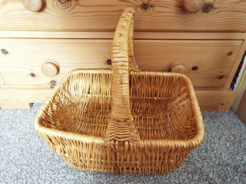 Vintage wicker shopping basket - wicker,