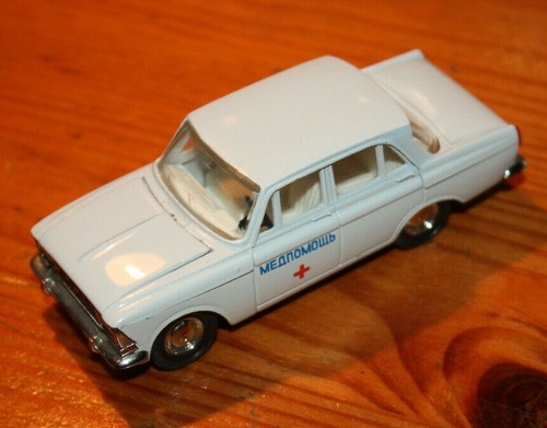 Moskvitch 408 white medical - 408,