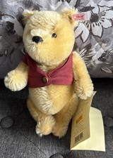 Steiff winnie the pooh 75th anniversary Limited Edition 2001 with tag 680090 