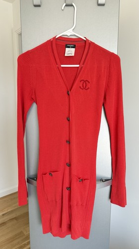 Chanel 2010 red logo - 2010,