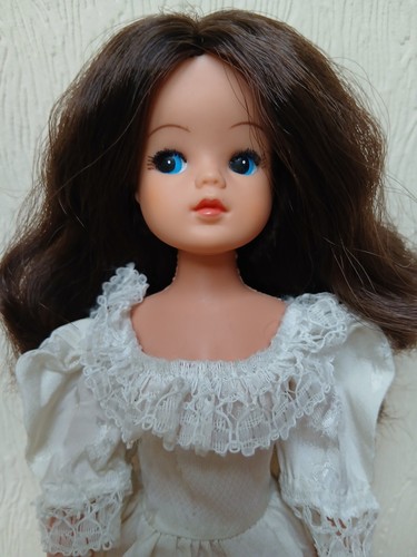 Pedigree 1980 brunette basic - 1980's,