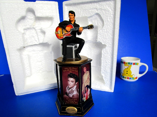 Elvis presley light - up, statue