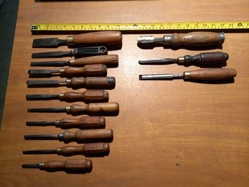 Vintage ward chisels - 14,