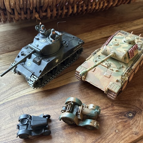 Unboxed die cast sherman - 4,