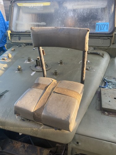 Land rover military series - land,