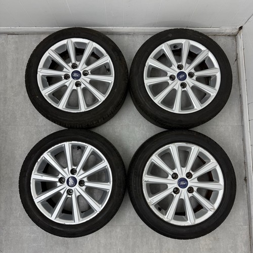 Ford fiesta max titanium - b,