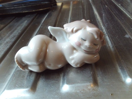 Lovely nao lladro cheeky - lovely,