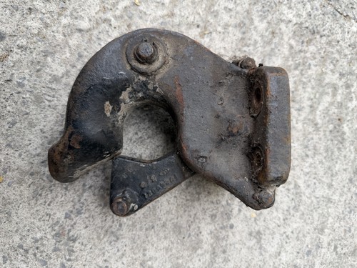 Military tow hitch 1950 - ,