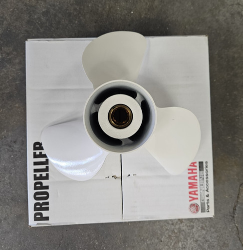 New yamaha propeller 50 - yamaha,