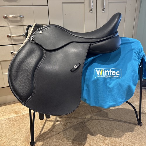 Wintec saddle with - 16”, ap