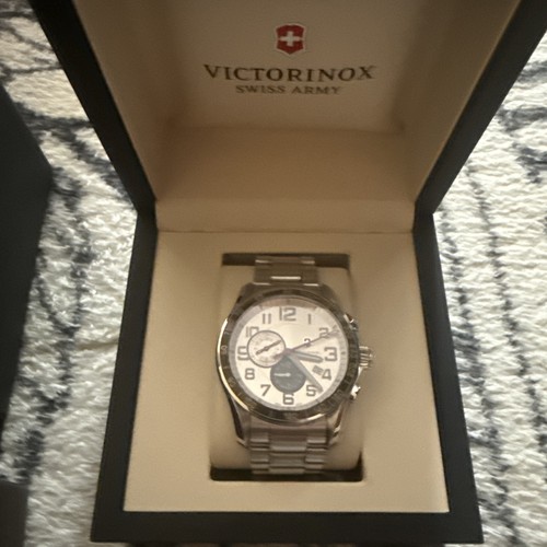 Victorinox swiss army - victorinox,