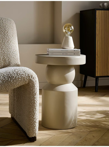Warm grey resin - side, table