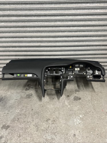 Audi black dashboard - black,
