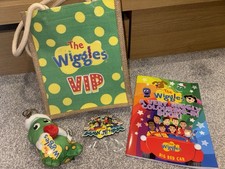 NEW The Wiggles VIP Bag Inc Dorothy The Dinosaur Plush Colouring Book New