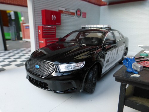 Ford taurus police car - ford,
