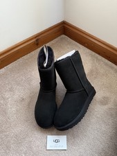 GENUINE UGG BOOTS W CLASSIC