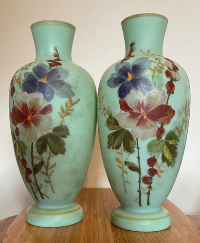 Pair milk glass hand - milk,
