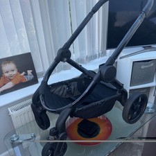 Icandy Peach 7 Cerium Chassis with wheels and basket. 