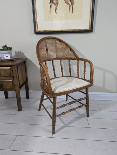 Barrel cane seated - seated, armchair