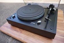 Thorens TD 147 with metal