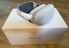 APPLE VISION PRO 256GB APPLECARE+ 2/1/2026 VISION OS 26 BONUS ITEMS STRAP SM 35W