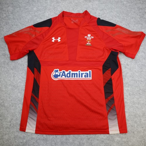 Wales rugby shirt - large, red