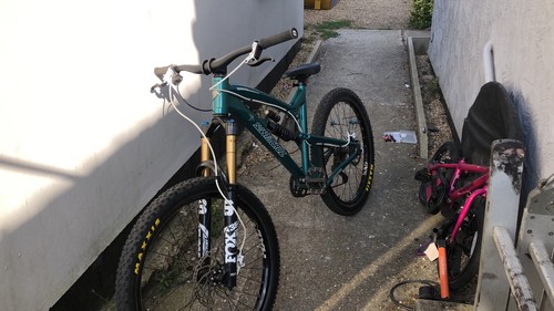 Santa cruz nomad - cruz, v2
